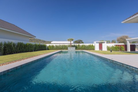 Villa in Hua Hin, Thailand 3 Schlafzimmer № 221798 - Foto 2