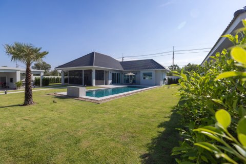 Villa in Hua Hin, Thailand 3 Schlafzimmer № 221798 - Foto 6