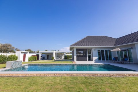 Chalet de 3 dormitorios en Hua Hin, Tailandia № 221798