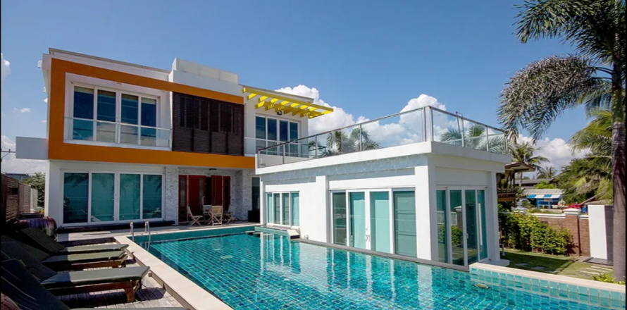 Villa in Cha-am, Thailand 4 Schlafzimmer № 221799