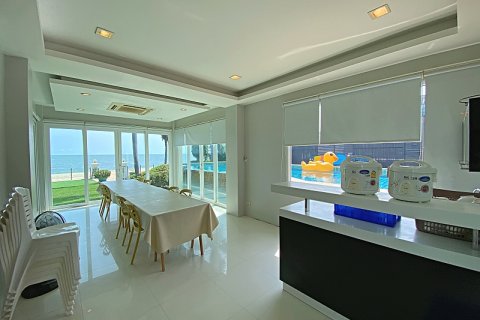 Villa in Cha-am, Thailand 4 Schlafzimmer № 221799 - Foto 11