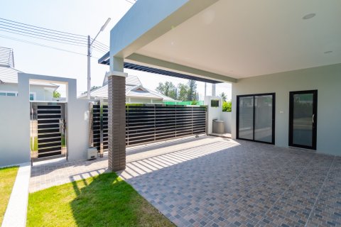 Villa in Hua Hin, Thailand 3 Schlafzimmer № 221793 - Foto 9