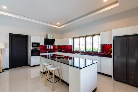 Villa in Hua Hin, Thailand 3 Schlafzimmer № 221793 - Foto 10