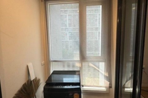 Кондоминиум с 2 спальнями в Дин Даенге, Бангкок, Таиланд № 135598 - фото 5