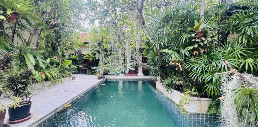 Вилла в Паттайе, Таиланд с 2 спальнями № 135604