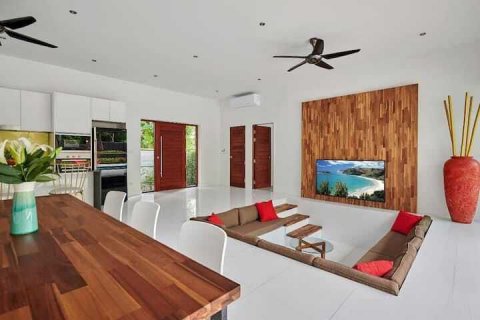 House in Ko Samui, Thailand 4 bedrooms № 138854 - photo 16