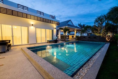 Villa in Hua Hin, Thailand 3 bedrooms № 168561 - photo 7