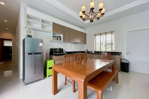 Villa in Hua Hin, Thailand 3 bedrooms № 168561 - photo 17