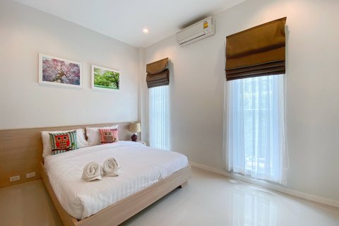 Villa in Hua Hin, Thailand 3 bedrooms № 168561 - photo 27