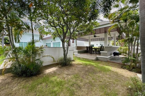 Villa in Hua Hin, Thailand 3 bedrooms № 168561 - photo 8