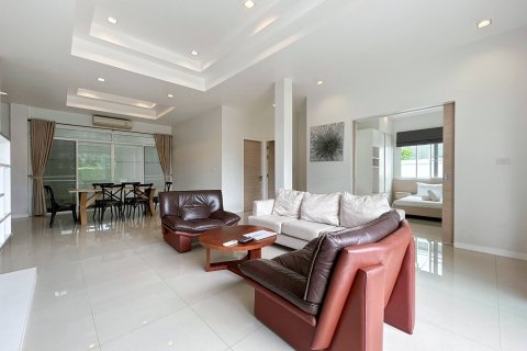 Villa in Hua Hin, Thailand 3 bedrooms № 168562 - photo 9