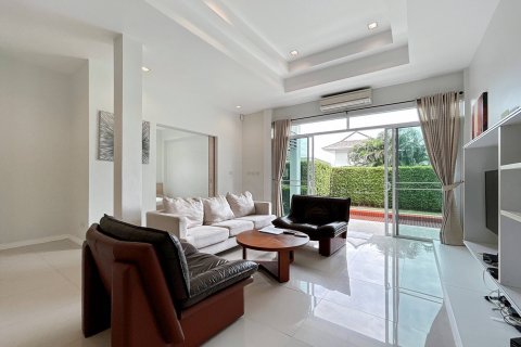 Villa in Hua Hin, Thailand 3 bedrooms № 168562 - photo 10