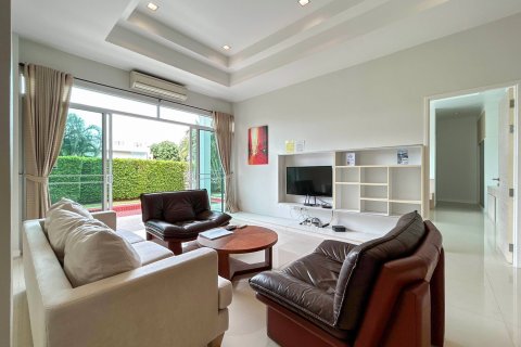 Villa in Hua Hin, Thailand 3 bedrooms № 168562 - photo 11
