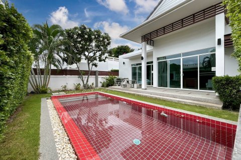 Villa in Hua Hin, Thailand 3 bedrooms № 168562 - photo 2