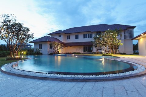 Villa in Cha-am, Thailand 7 bedrooms № 168567 - photo 4