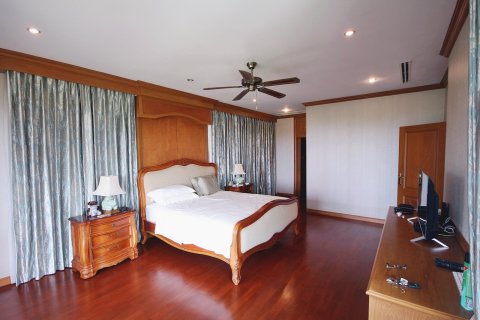 Villa in Cha-am, Thailand 7 bedrooms № 168567 - photo 14