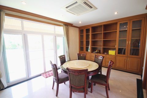 Villa in Cha-am, Thailand 7 bedrooms № 168567 - photo 8