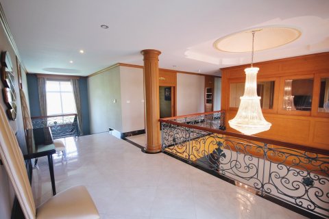 Villa in Cha-am, Thailand 7 bedrooms № 168567 - photo 12