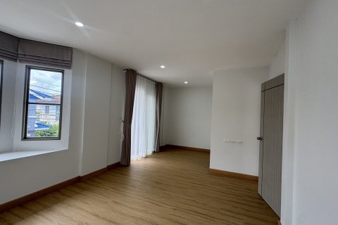 House in Phuket, Thailand 3 bedrooms № 136190 - photo 10