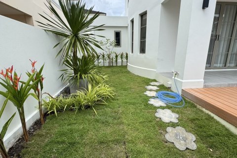 House in Phuket, Thailand 3 bedrooms № 136190 - photo 3
