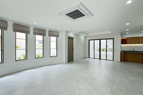 House in Phuket, Thailand 3 bedrooms № 136190 - photo 7