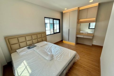 Дом в Банг Каео, Таиланд с 4 спальнями № 164199 - фото 5