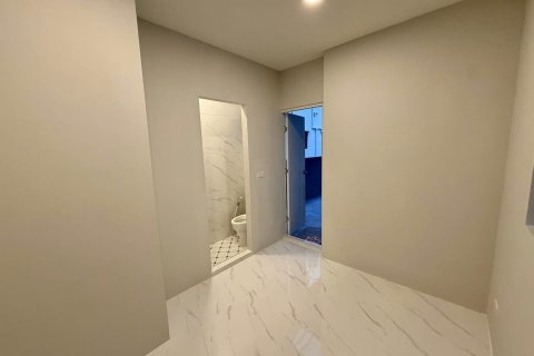 Дом в Банг Каео, Таиланд с 4 спальнями № 164199 - фото 6