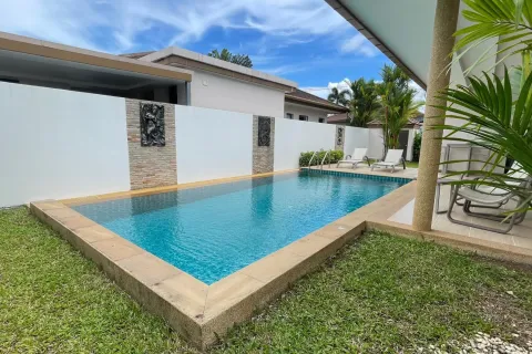 Villa in Phuket, Thailand 2 bedrooms № 164197 - photo 3