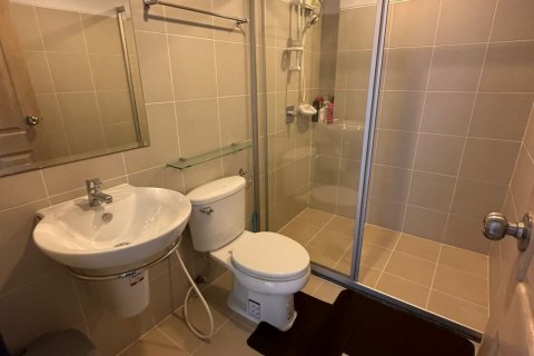 Condo in Phuket, Thailand, 2 bedrooms  № 136788 - photo 11