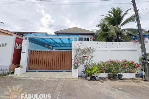 Villa in Kathu, Thailand 4 bedrooms № 179338 - photo 7