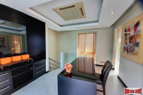 Villa sur Jomtien Beach, Pattaya, Thaïlande 5 chambres № 194279 - photo 3