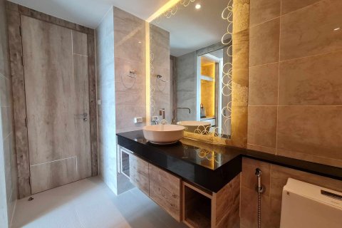 Studio dans le Condo à Pattaya, Thaïlande  № 171757 - photo 5