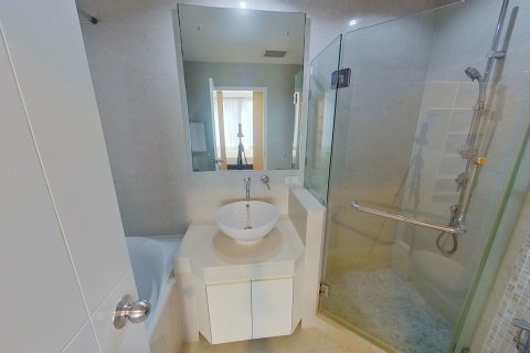 Condo à Khlong Toei, Bangkok, Thaïlande, 2 chambres  № 137202 - photo 7