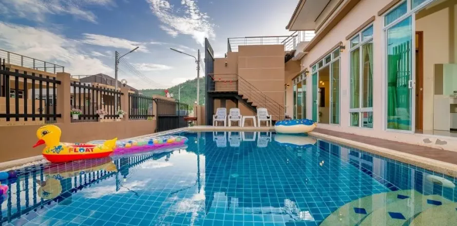 Вилла в Хуа Хине, Таиланд с 3 спальнями  № 137204