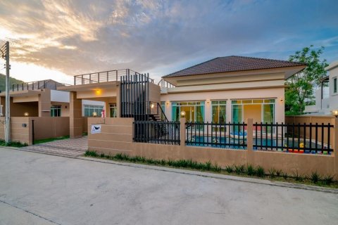 Вилла в Хуа Хине, Таиланд с 3 спальнями  № 137204 - фото 4