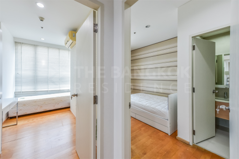 Condo in Bangkok, Thailand, 3 bedrooms  № 185124 - photo 3
