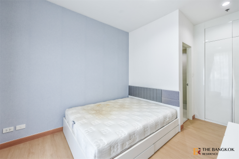 Condo in Bangkok, Thailand, 3 bedrooms  № 185124 - photo 4