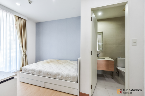 Condo in Bangkok, Thailand, 3 bedrooms  № 185124 - photo 6