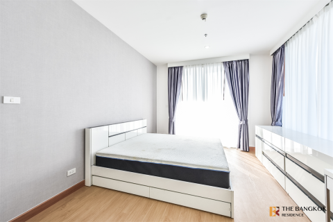 Condo in Bangkok, Thailand, 3 bedrooms  № 185124 - photo 8