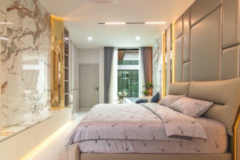 Villa in Pattaya, Thailand 4 Schlafzimmer № 214179 - Foto 15