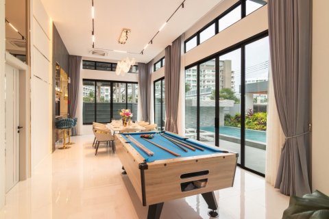 Villa in Pattaya, Thailand 4 Schlafzimmer № 214179 - Foto 8