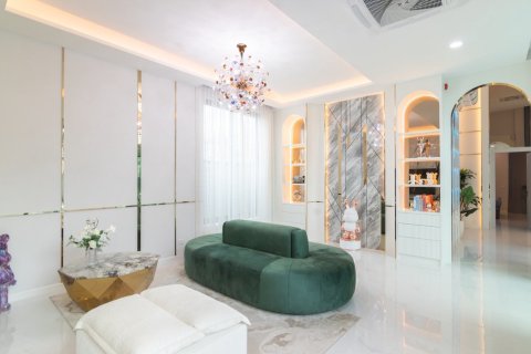 Villa in Pattaya, Thailand 4 Schlafzimmer № 214179 - Foto 6