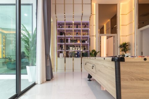 Villa in Pattaya, Thailand 4 Schlafzimmer № 214179 - Foto 9