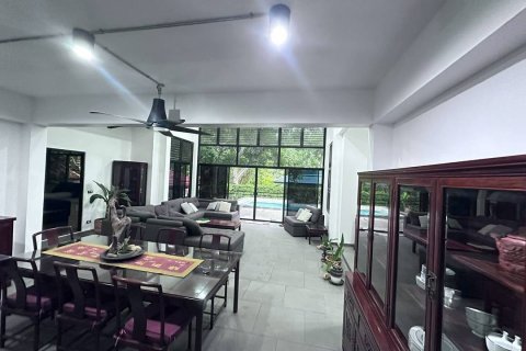 Villa in Pattaya, Thailand 4 Schlafzimmer № 220572 - Foto 5