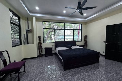 Villa in Pattaya, Thailand 4 Schlafzimmer № 220572 - Foto 14