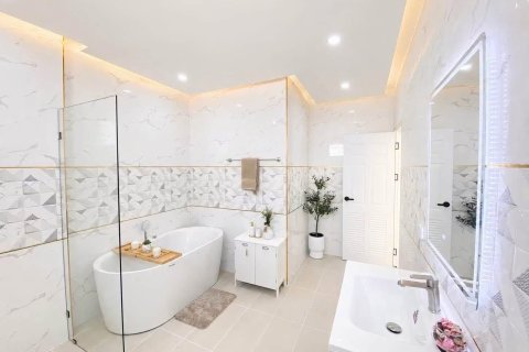 Villa in Pattaya, Thailand 3 Schlafzimmer № 220574 - Foto 17