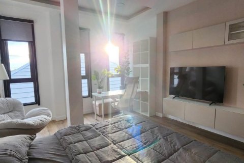 Villa in Pattaya, Thailand 5 Schlafzimmer № 220570 - Foto 16