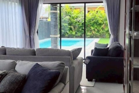 Villa in Pattaya, Thailand 4 Schlafzimmer № 220571 - Foto 8