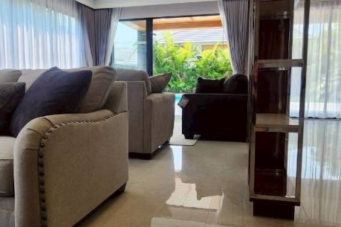 Villa in Pattaya, Thailand 4 Schlafzimmer № 220571 - Foto 11