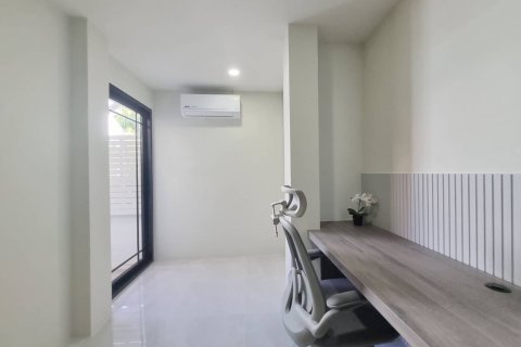House in Phuket, Thailand 2 bedrooms № 149297 - photo 20